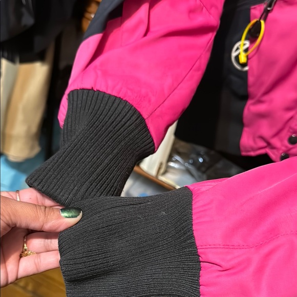 The North Face Speed Tech Pink and Black Jacket - Picture 9 of 12